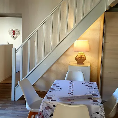 La Maison Des Chats Valros
