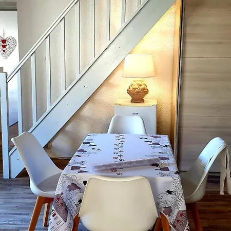 La Maison Des Chats Valros